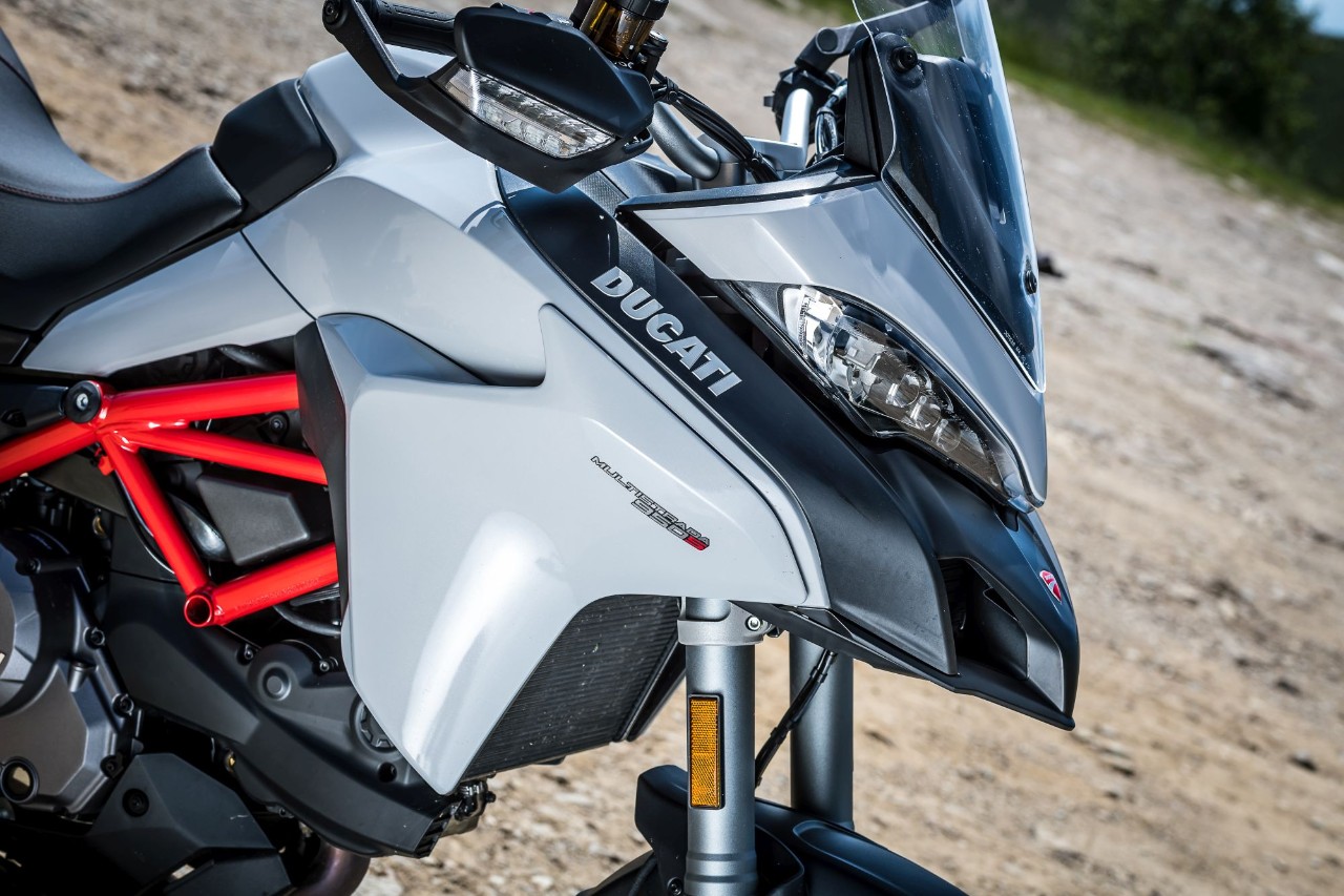 Ducati Multistrada 950 S - Kawasaki Versys SE Gran Tourer: fun touring